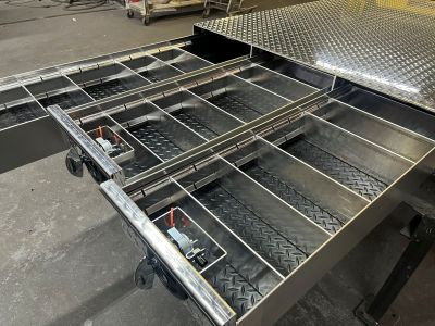 drawer truck toolbox with dividers and rubber mat drawer truck toolbox with dividers and rubber mat